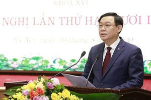 河內市委書記王廷惠在會上致開幕詞。（圖源：VTV）