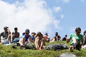 英國政府官員表示，從本月28日開始，警方將對非法集會的組織者處以1萬英鎊的高額罰款。（示意圖源：互聯網）