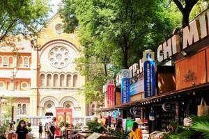 市書香街一隅。