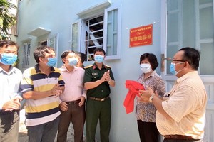 移交軍-民溫情屋儀式。