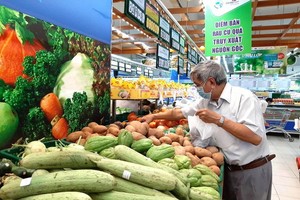 Co.opmart連鎖超市嚴管鮮活食品的標準。