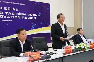 平陽省省委書記陳文南（中）在會上發言。（圖源：越通社）