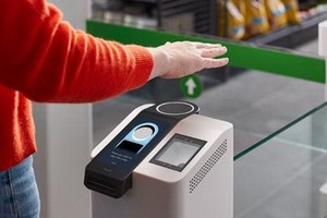 當地 9 月 29 日，亞馬遜宣佈推出Amazon One掌紋識別技術。（圖源：亞馬遜）