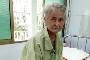 鍾桂珍正在阮知方醫院留醫觀察。