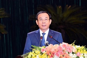 市委書記阮文年在會上致詞。（圖源：越勇）