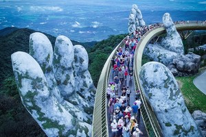 峴港黃金橋。（圖源：英武）