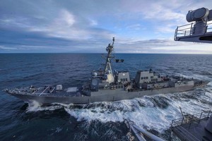 美國國會眾議院當地時間8日晚表決通過總計7410億美元的國防預算法案。圖為美國海軍的一艘戰艦。（圖源：路透社）