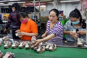 自2021年起，要享有最高退休金比例為75%退休金的女勞工要繳納社保費滿30年。