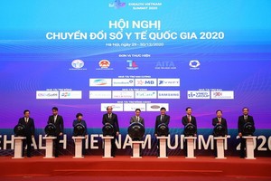 衛生部的三大重要數字化轉型應用程式按鈕啟動儀式。（圖源：衛生部）