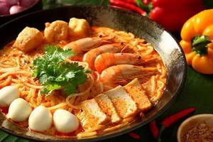 叻沙、肉脞麵、肉骨茶……探尋新加坡之味