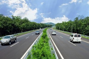 本市-隆城-油曳高速公路一瞥。（圖源：P.C）