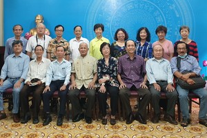 與會領導及代表在會後合照。