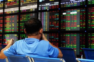 昨(19)日下午，越南股指收盤暴跌60.94點。（示意圖源：互聯網）