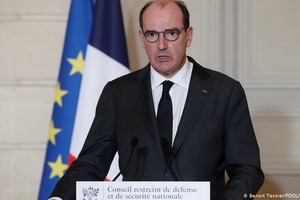 法國總理卡斯泰。（圖源：AFP）