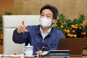 政府副總理、國家新冠肺炎疫情防控指委會主任武德膽在會議上發言。（圖源：VGP）