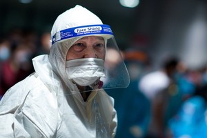 派駐新山一機場的疫情防控工作人員。（圖源：維校）