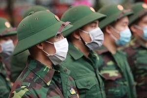 河內首都司令部將對4000多名入伍新兵全部進行新冠病毒檢測。（示意圖源：明德）