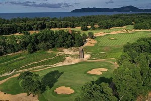 獲海洋與群山環抱，姑陵Laguna高爾夫球場是在亞洲值得體驗的高爾夫球場之一。（圖源：互聯網）