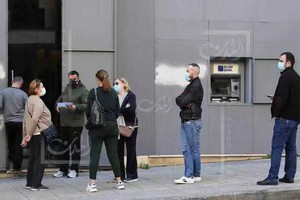 當天，貝魯特港口工人舉行罷工活動，抗議以1：1500的官方匯率計算報酬。（圖源：互聯網）