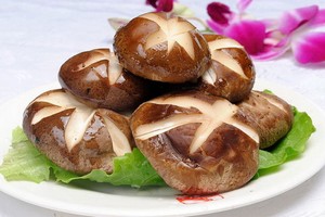 乾香菇和鮮香菇，哪個比較營養？