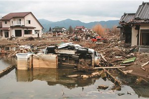 圖為10年前，3‧11大地震後，經海嘯肆虐後的殘破景象。（圖源：互聯網）