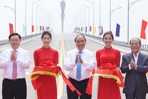 政府總理阮春福出席會門橋通車儀式。（圖源：VGP）