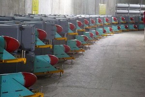 伊朗“導彈城”內整齊排列的導彈。（圖源：互聯網）