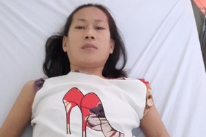 王雪英正在平新醫院留醫。