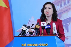 外交部發言人黎氏秋姮在記者會上發言。（圖源：林慶）