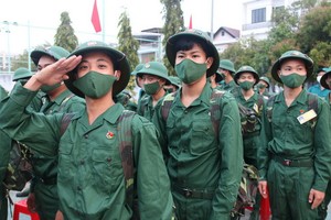 今年入伍的青年們。