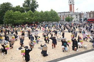 2020年夏天席捲全英的“黑人的命也是命”反種族主義抗議活動。（圖源：Getty Images）