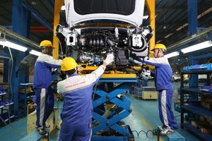 汽車生產車間一瞥。（圖源：范蓉）