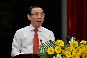 市委書記阮文年會上致詞。（圖源：VOV）