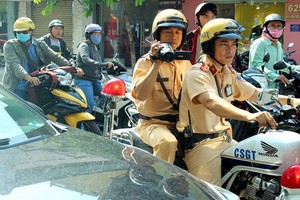 節日高峰期間，交警將經常巡邏執勤。（圖源：杜忠）