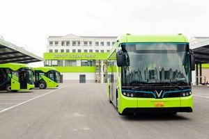 設有完善設施的環保電動巴士投入運營後，有望吸引更多人搭乘巴士。