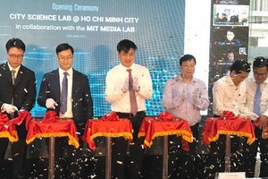 都市科學研究室成立