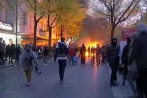 法國當地時間5月1日在新冠疫情中迎來“五一”勞動節大遊行。（圖源：互聯網）