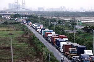 從富美橋往桔萊港的路段經常發生交通擁擠。