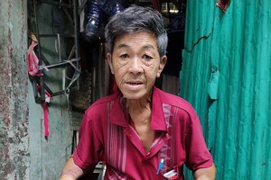 黃戊潘病後體力虛弱。