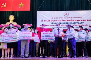 慈濟慈善基金會資助人道活動逾十二億元。