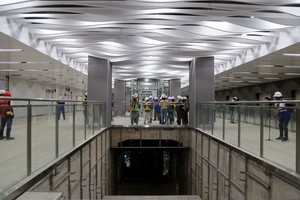 地鐵1號線巴遜站全景。 