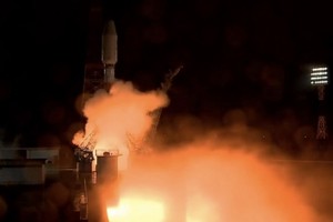 當地時間5月28日，俄羅斯國家航天集團“聯盟-2.1b”運載火箭攜帶36顆英國一網(OneWeb)公司通信衛星從俄東方航天發射場點火升空。（圖源：互聯網）