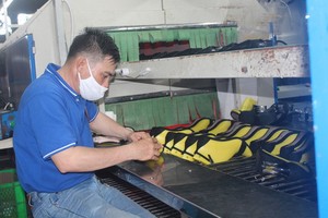 Juno工商與勞務股份公司工人願意與企業患難與共。