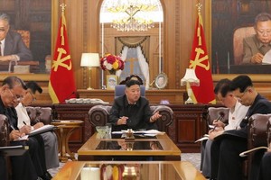 金正恩召開黨幹部會議探討國計民生。（圖源：視頻截圖）