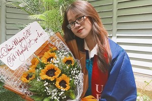 宋慶玲剛畢業就找到符合的工作。