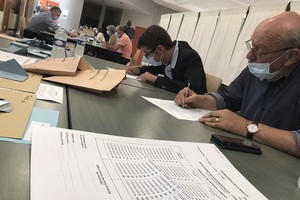 根據法國內政部21日公佈的最終數據，本次投票的棄權率達66.74%，創下歷史新高。（圖源：Getty Images）