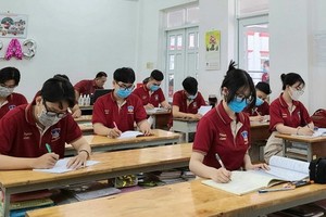 第六郡陶維英高中學校的學生們上課一瞥。