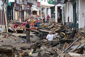 德國西部洪災，導致近200人死亡。此次洪災可能將衝擊9月舉行的大選。（圖源：路透社）