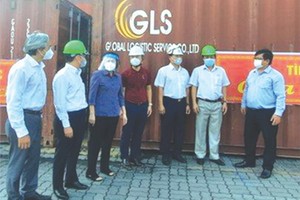 乂安省向本市捐贈近 300 噸糧食