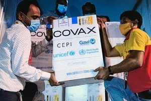 “新冠疫苗獲取機制”疫苗運抵孟加拉國。（圖源：Unicef）